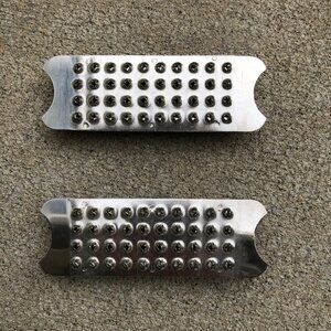 Metal Ultra Grip Stirrup Replacement Pads 4 3/4"